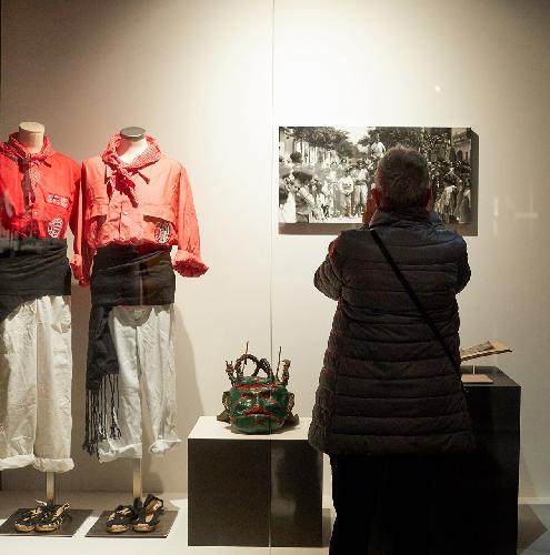 Berga cedeix una carota de ple de La Patum per a la mostra fotogràfica sobre la nissaga dels Català que acull el Museu d'Història de Catalunya