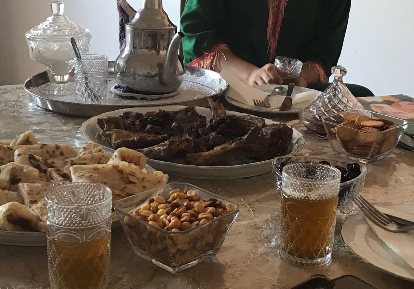 Àpat tradicional de la Festa del Xai que celebra la comunitat musulmana 