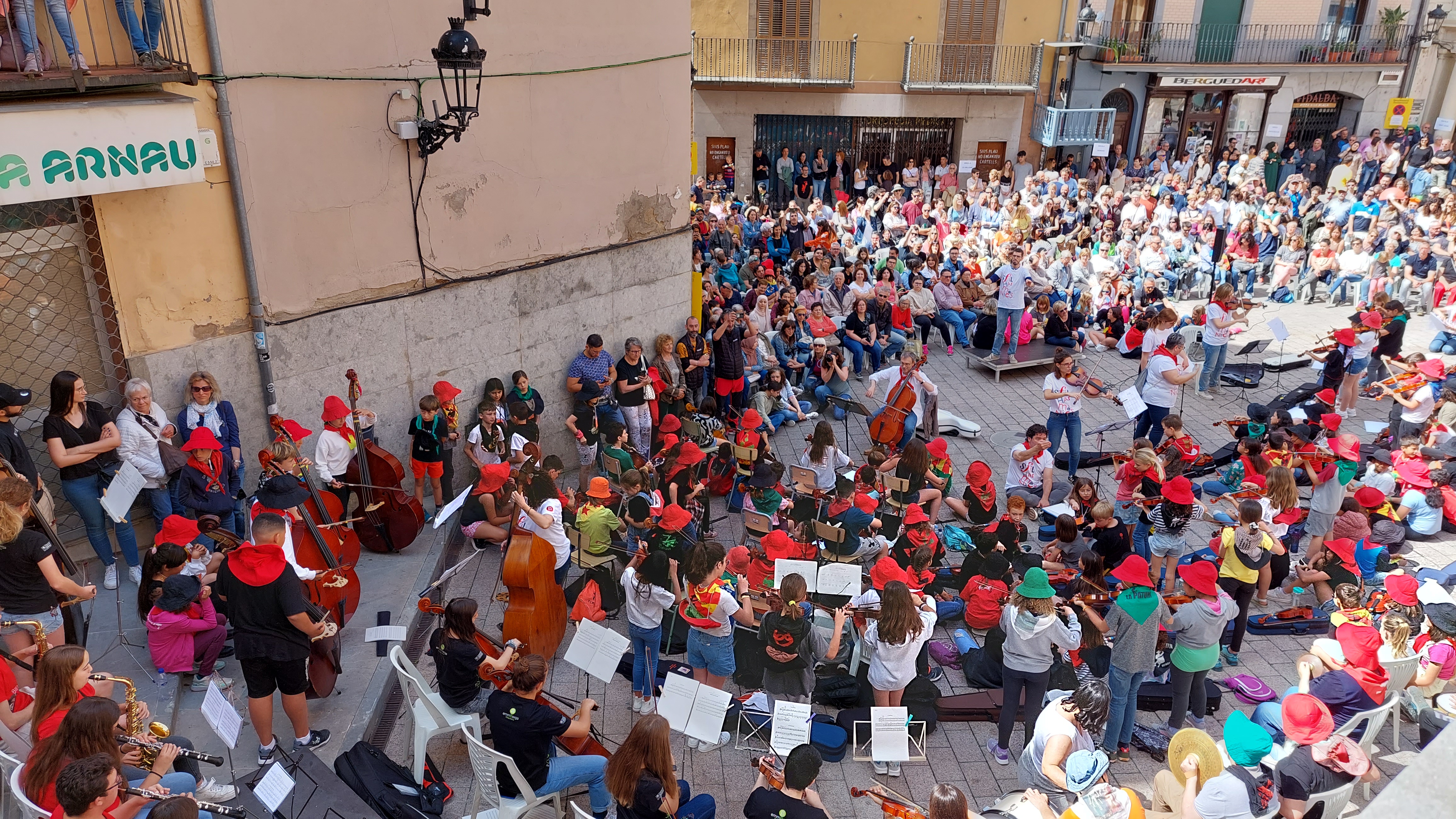 El projecte Superfilharmònics celebra una dècada de música compartida amb un concert de músiques de La Patum 