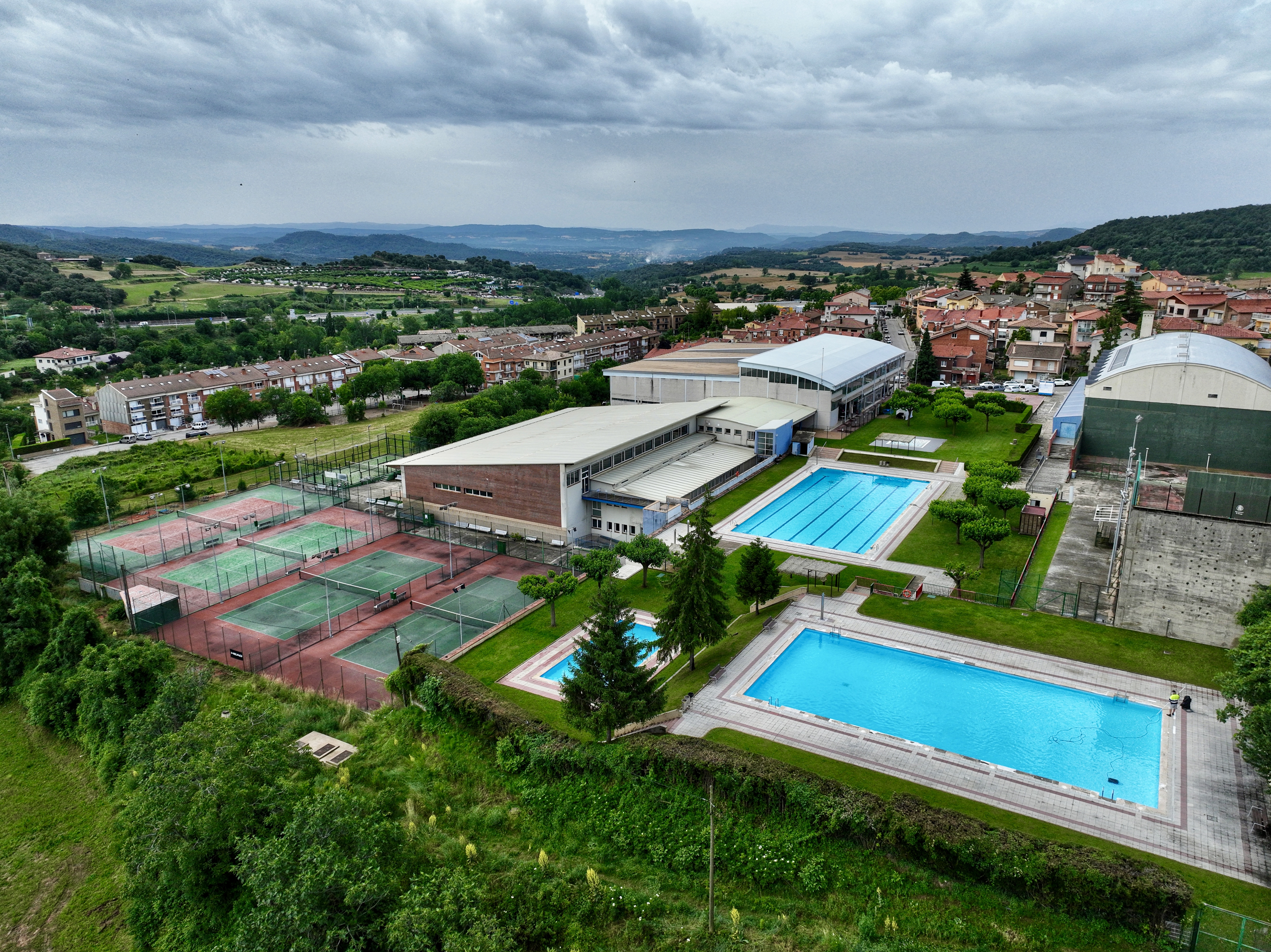 Berga iniciarà la temporada d'estiu el 15 de juny amb l'obertura de les piscines municipals de la zona esportiva Berga iniciarà la temporada d'estiu el 15 de juny amb l'obertura de les piscines municipals de la zona esportiva